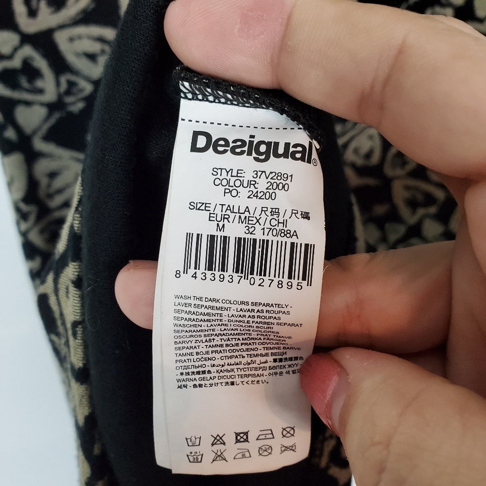 Desigual heart pattern dress LIKE NEW - Picture 5 of 5